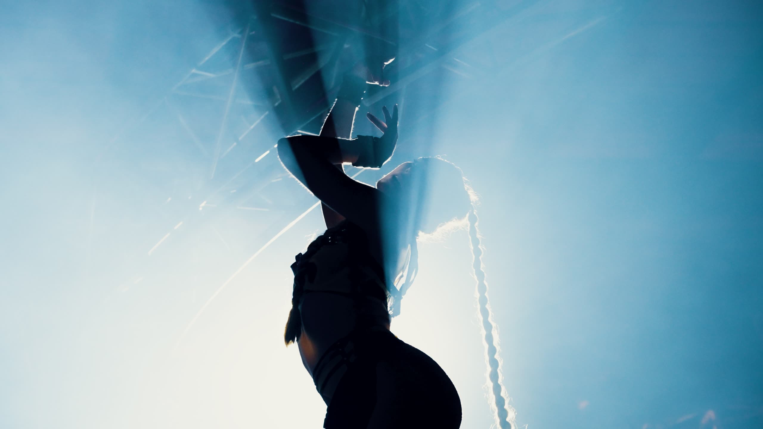 Stage / Silhouette